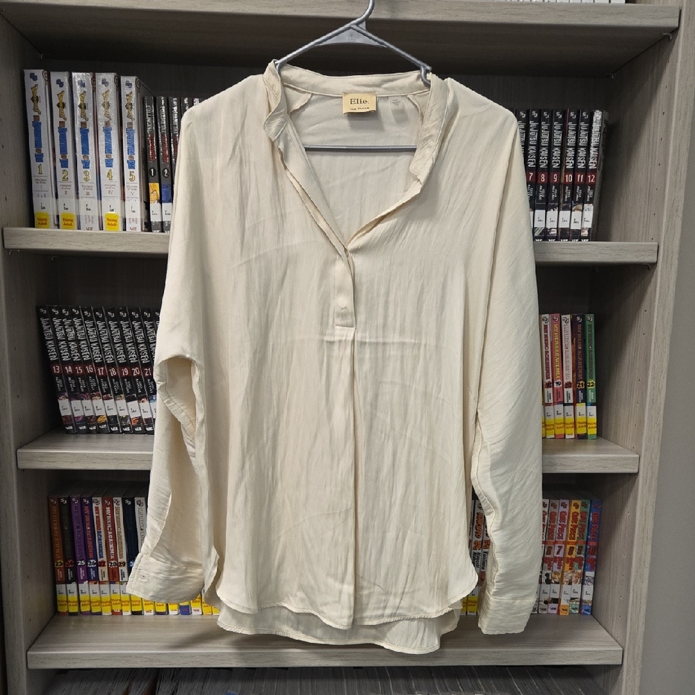 Elie Tahari Cream Silky Top